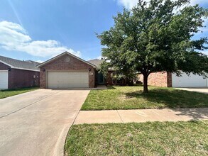 Building Photo - 3 bed 2 bath - Frenship ISD