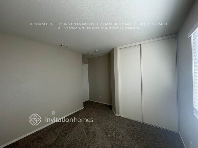 Building Photo - 3608 Russian Olive St