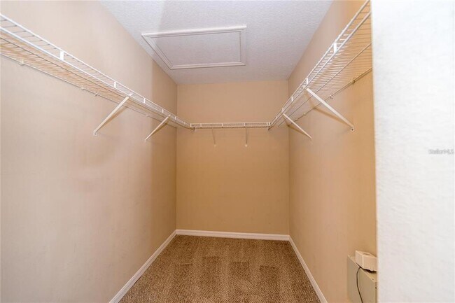 Building Photo - 1238 Beckenham Way