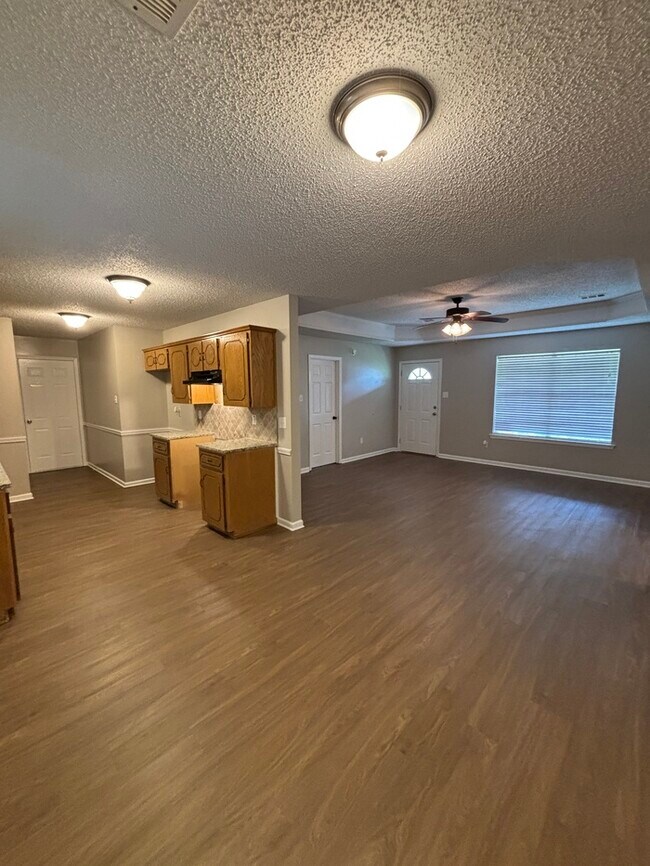 Building Photo - 39 Bud Grimes Dr