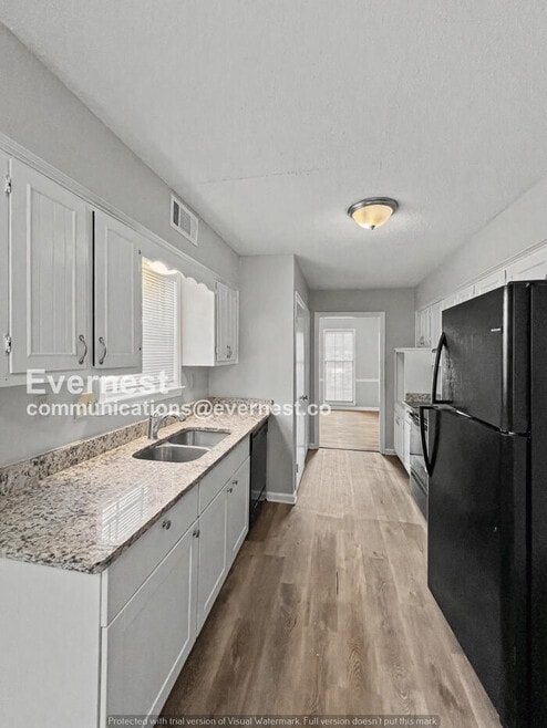 Building Photo - 848 Rasco Rd W