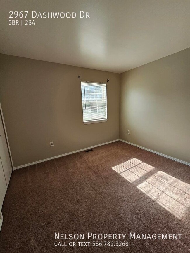 Building Photo - 2967 Dashwood Ave