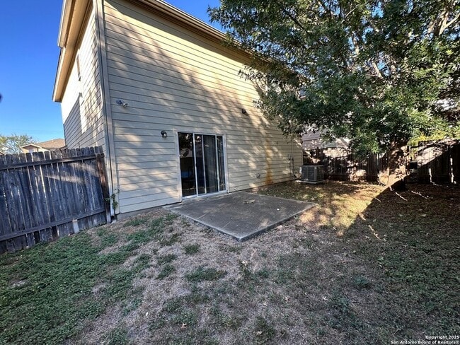Building Photo - 106 Adelaide Oaks