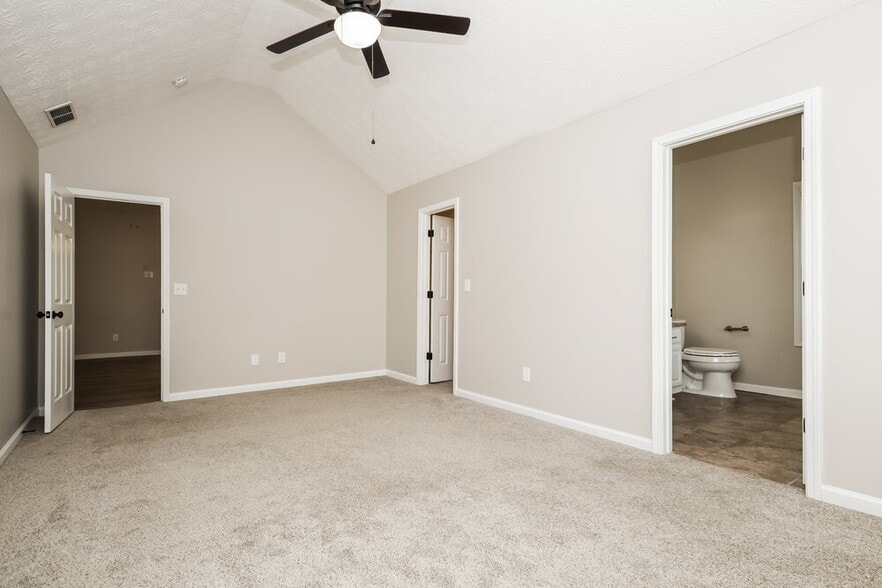 Building Photo - 221 Eagles Crest Ct