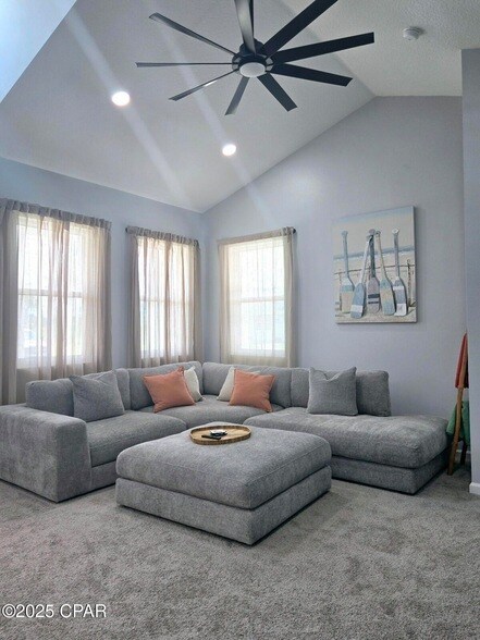 Building Photo - 8634 Sand dollar Dr