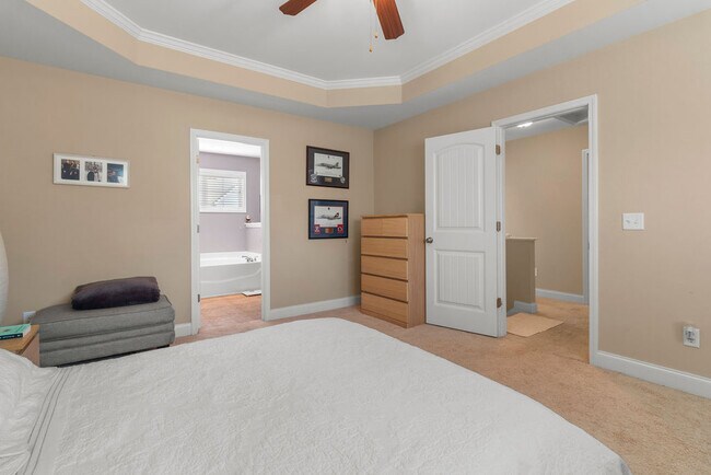 Building Photo - 209 Admiral Ct