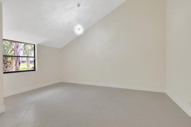 Building Photo - 9258 Ketay Cir