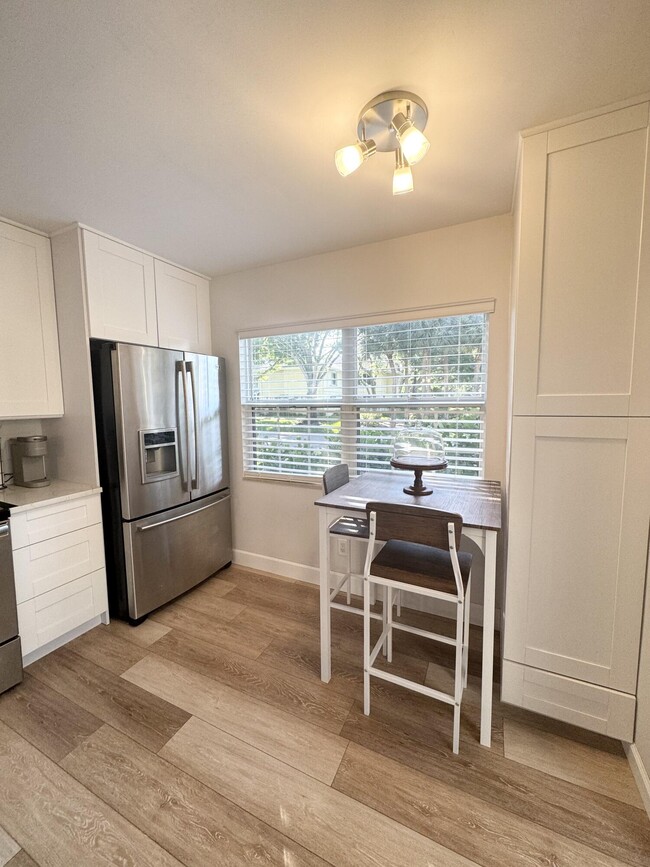 Building Photo - 8153 Chelsea Ct