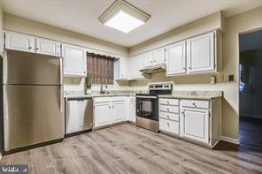 Building Photo - 123 Lee Dr