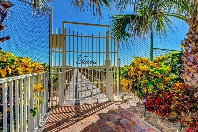 Building Photo - 3000 N Ocean Dr