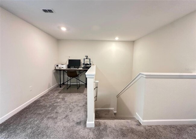 Building Photo - 14143 Title Wy