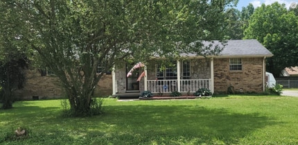 Building Photo - "Charming 3-Bed Home in Clarksville – Cozy Living with 1.5 Baths at 512 Appleton!"