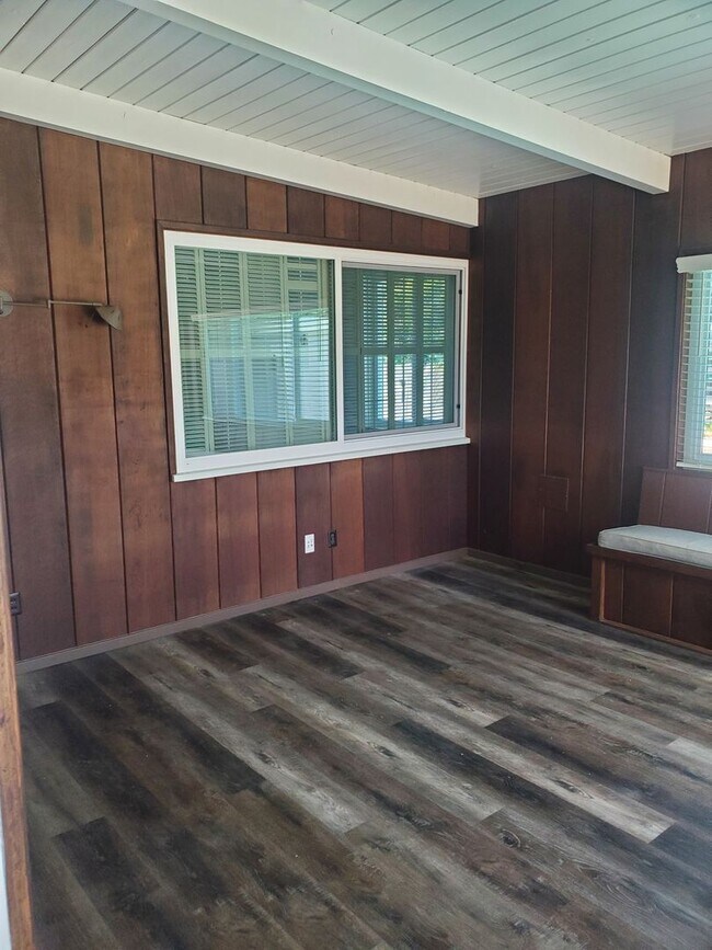 Building Photo - Recently Upgraded and Refreshed House with Pool and Casita