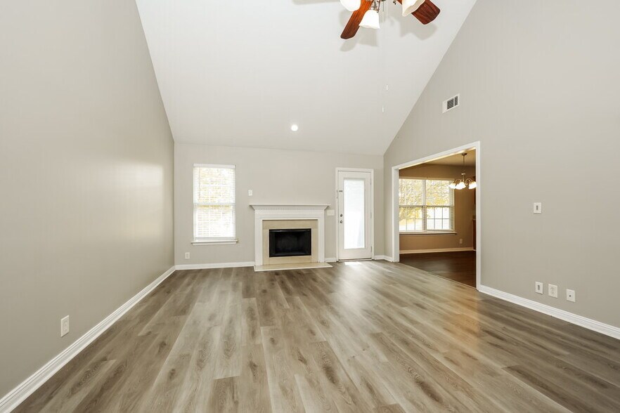Building Photo - 151 Mary Joe Martin Dr