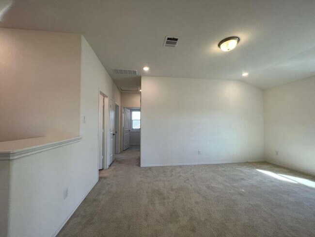 Building Photo - 2013 Ebony Dove St