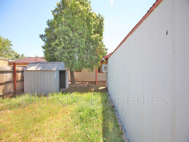 Building Photo - 4126 W Colter St