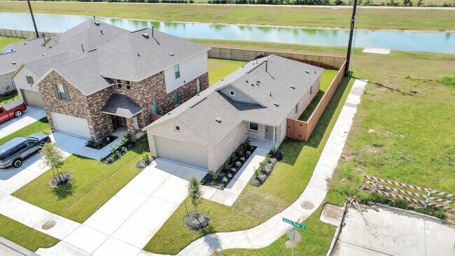 Building Photo - 1022 Gentle Nook Dr