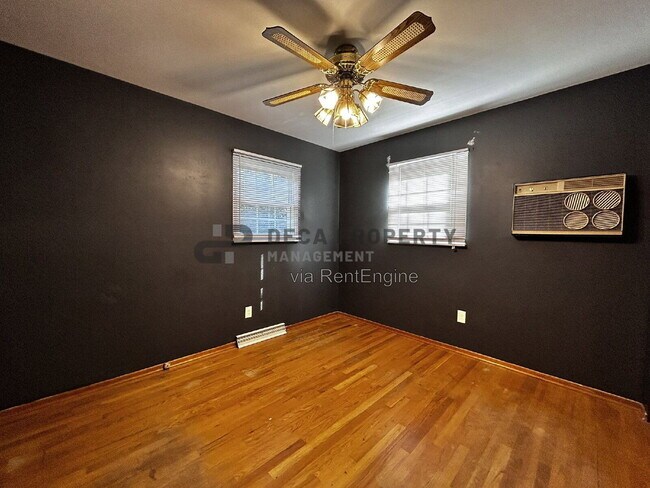 Building Photo - 2166 Bryan Dr