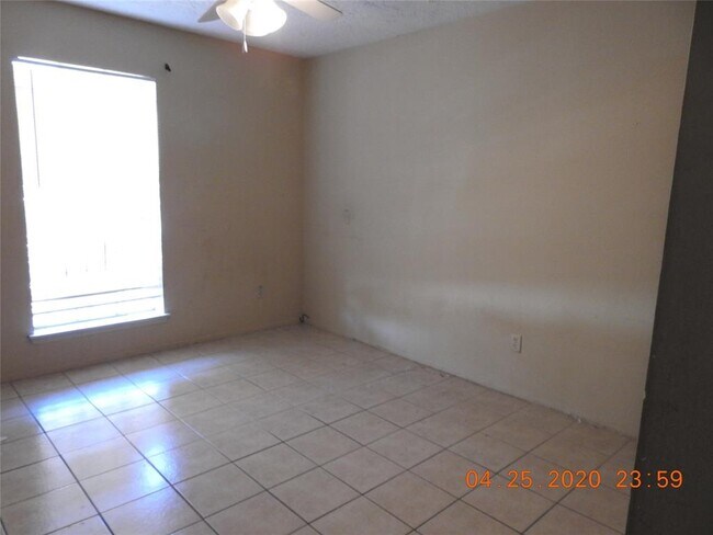 Building Photo - 6305 Westward St