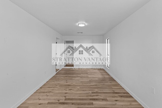 Building Photo - 7428 E Carol Cir