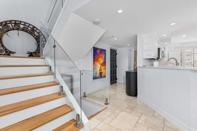 Building Photo - 4401 N Ocean Blvd