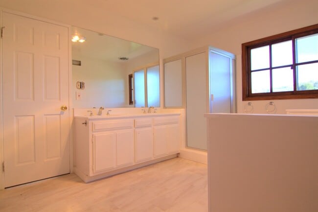 Building Photo - 22503 Charlestown Dr