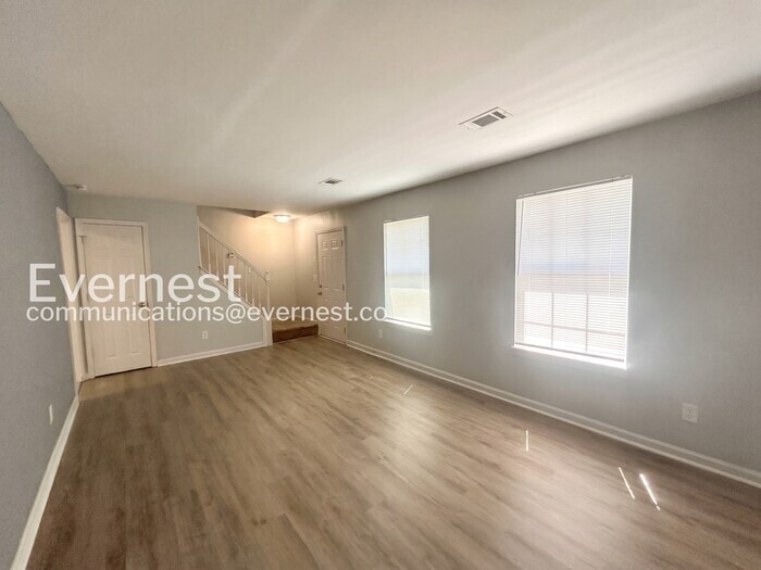 Building Photo - 1533 Northcut Ct