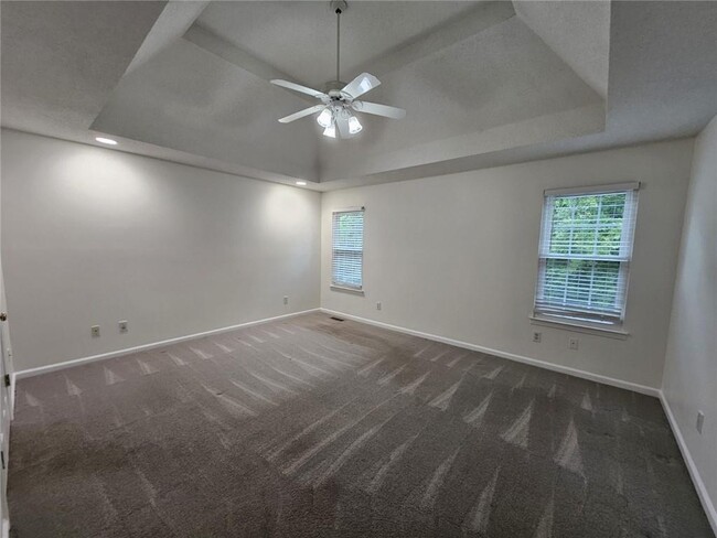 Building Photo - 5962 Rosie Ln SE