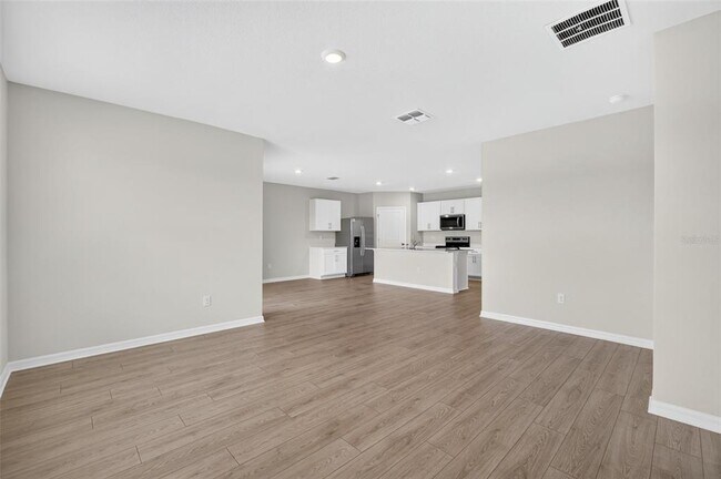 Building Photo - 10924 Rabbit Grv Trl