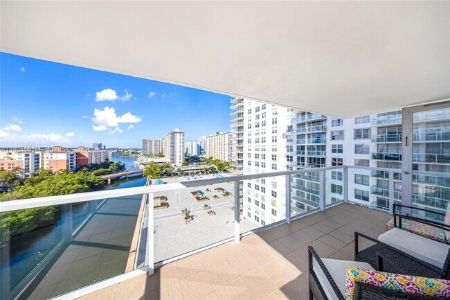 Building Photo - 230 174th St