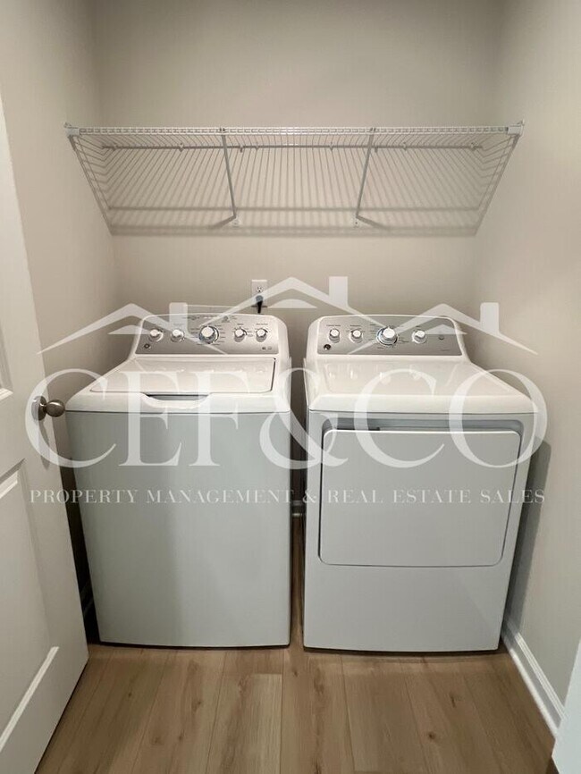 Building Photo - New Construction Gem – 4BR + Loft, Garage, and Great Amenities!