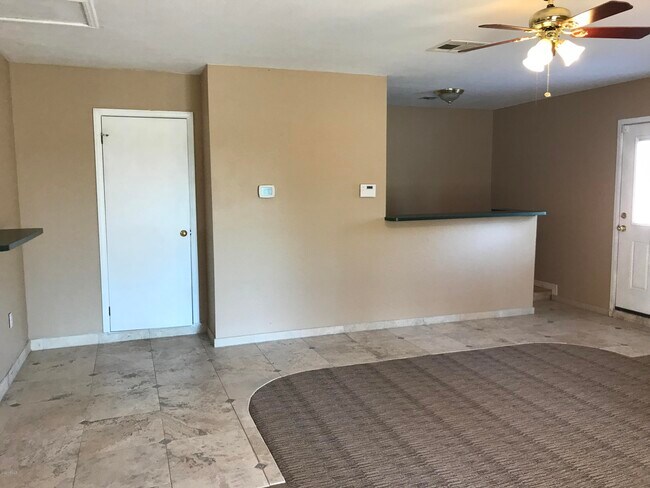 Building Photo - 12018 N Hayden Rd