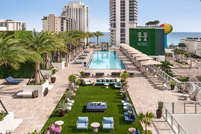 Building Photo - 4010 S Ocean Dr