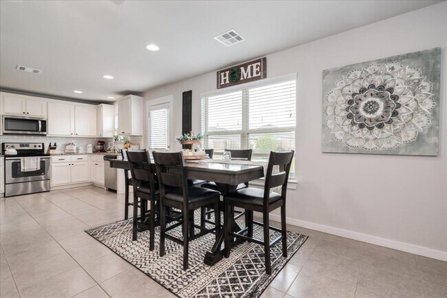 Building Photo - 144 Syrah Ct