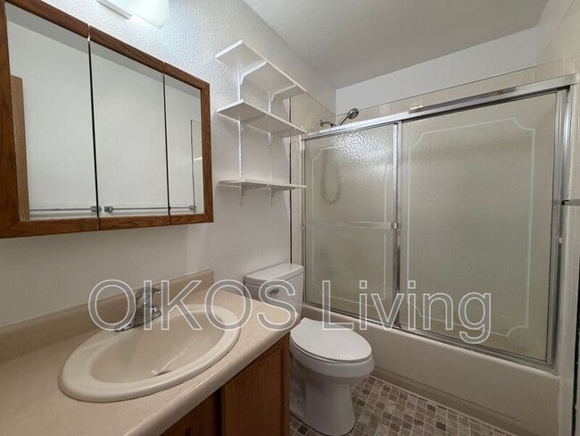 Building Photo - 7520 Bearfoot Cir