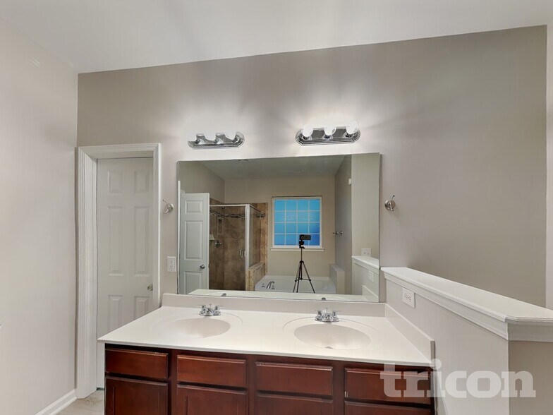 Building Photo - 1282 Winwood Dr