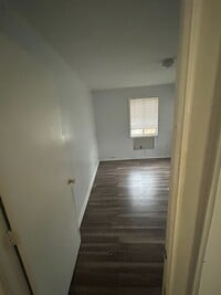 Building Photo - 440 Sawmill Rd