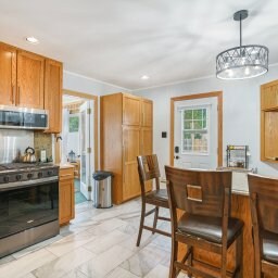 Building Photo - 205 Lake Hills Rd