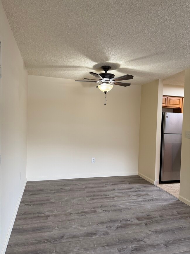 Building Photo - 309 Ravens Crest Dr