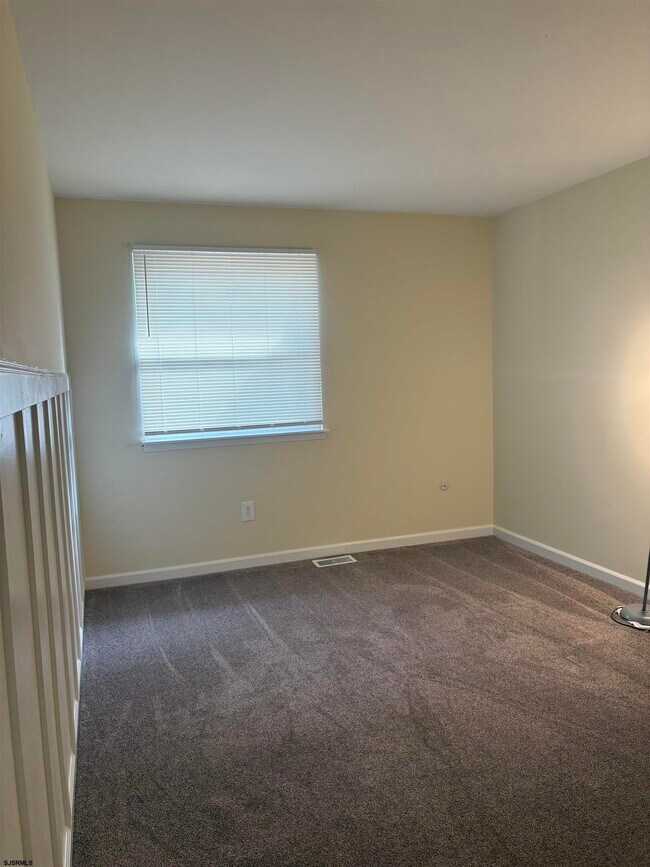 Building Photo - 2705 Goldenrod Ct
