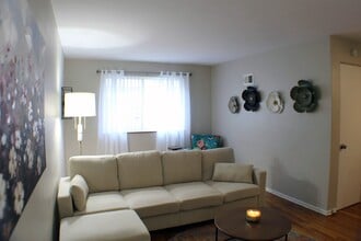 Building Photo - Bevo Apartments