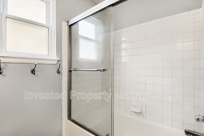Building Photo - 4849 N Foxtail Dr