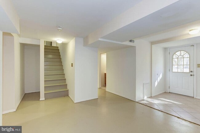 Building Photo - 2310 Cool Spring Rd