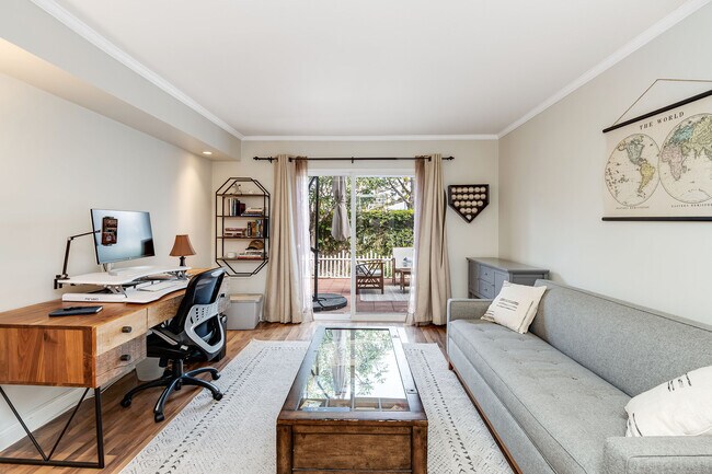 Building Photo - 4443 Saugus Ave