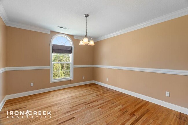 Building Photo - 49 Azalea Dr