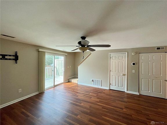 Building Photo - 2275 Nutmeg Ct