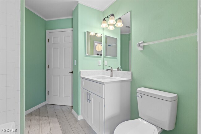 Building Photo - 2613 39th St SW