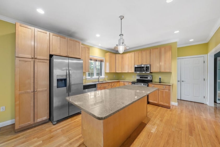 Building Photo - 1 Glenbrook Rd