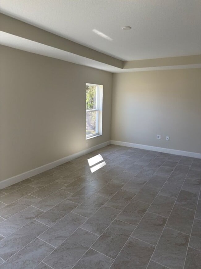 Building Photo - Brand new 4 bedroom home for rent