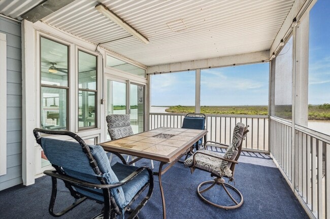 Building Photo - 395 Redfish Dr